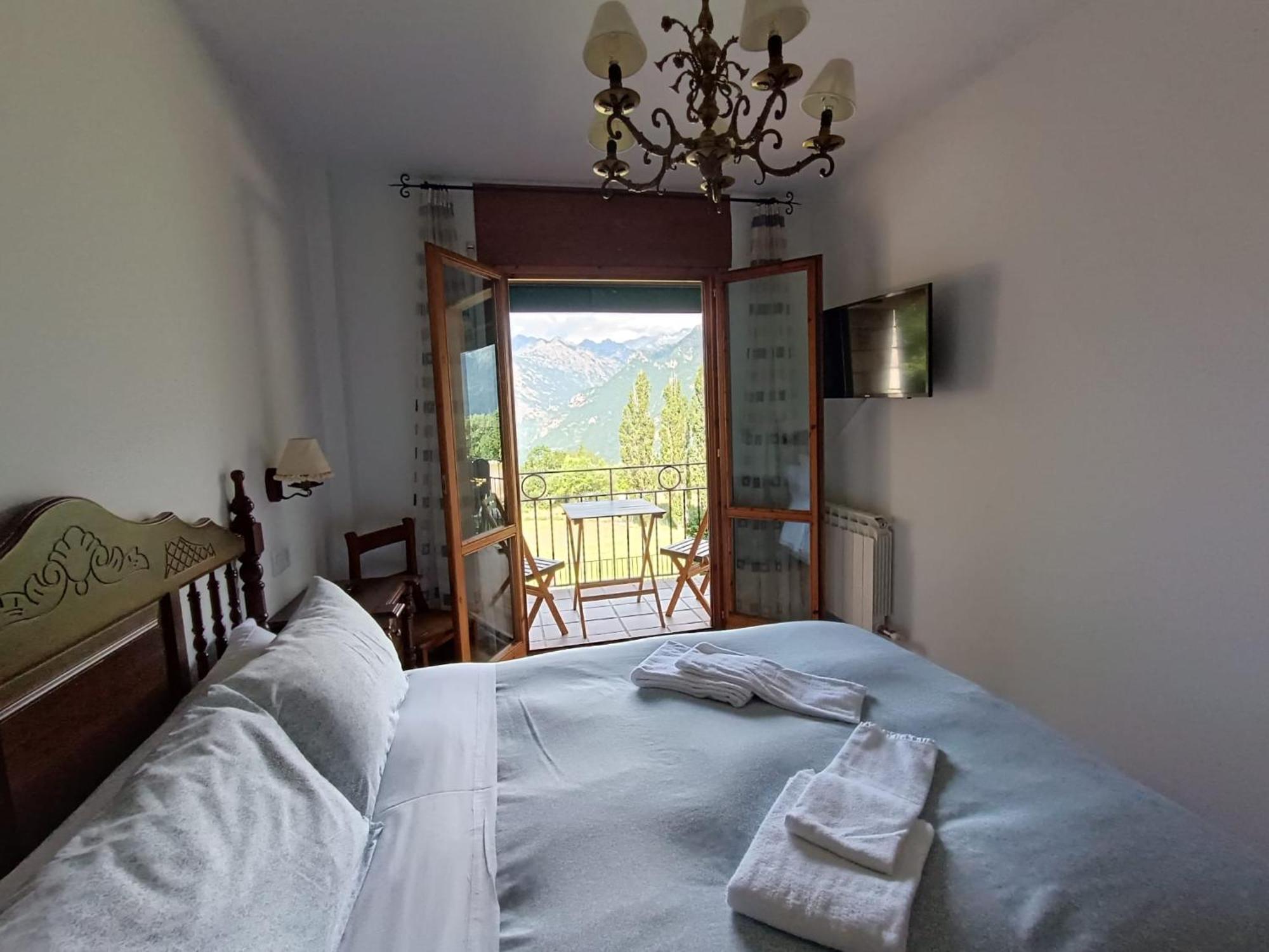 Inmocyma Mirador De Cerler -Puro Pirineo Apartment ภายนอก รูปภาพ